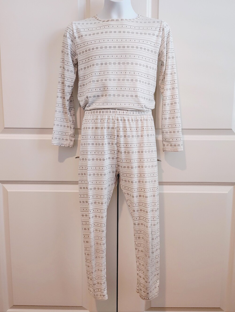 Fair Isle Pattern Pajama Set - Picture 2 of 8